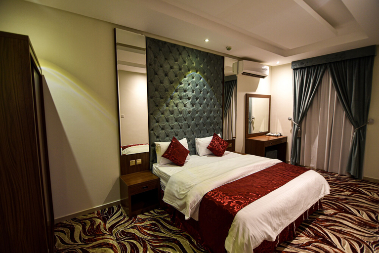 Bedroom 3, Hathi Laylati Serviced Apartments - Al Hamra District, Riyadh