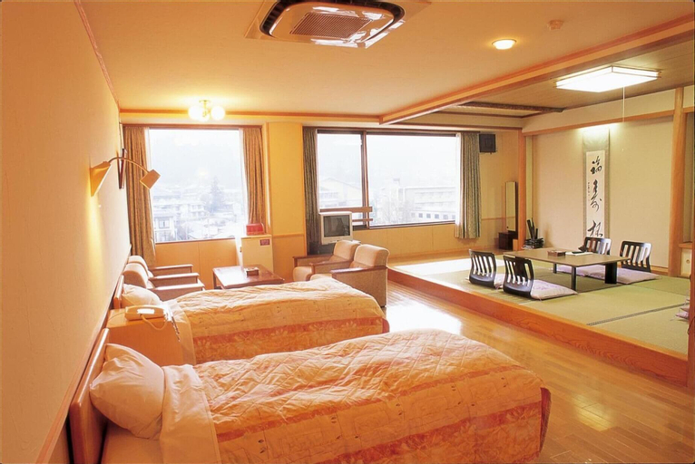 Bedroom 2, Yuttarino-Sato Inaka, Achi