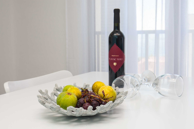 Food & Drinks, Apartments Dva Galeba, Bol