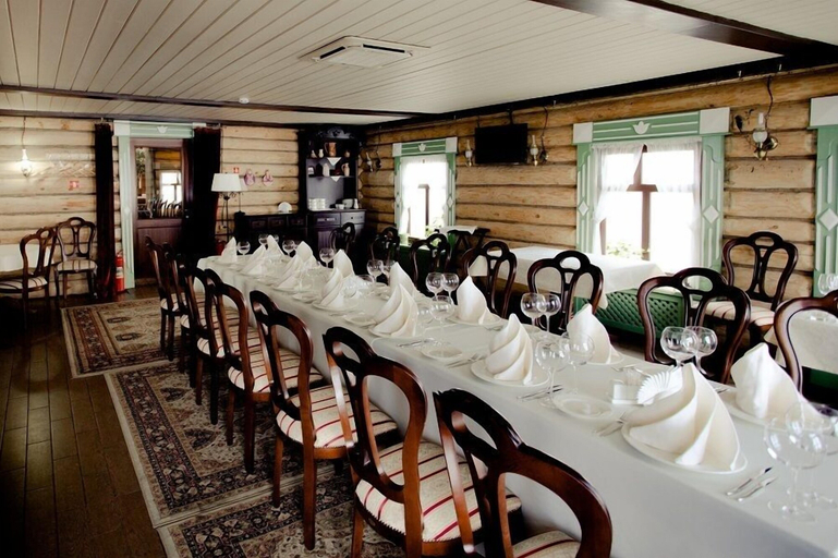 Food & Drinks 4, Tatarskaya Usadba, Vysokogorskiy rayon