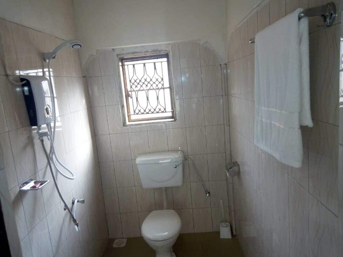 Bathroom 5, The Hashtag Guest House, Kampala