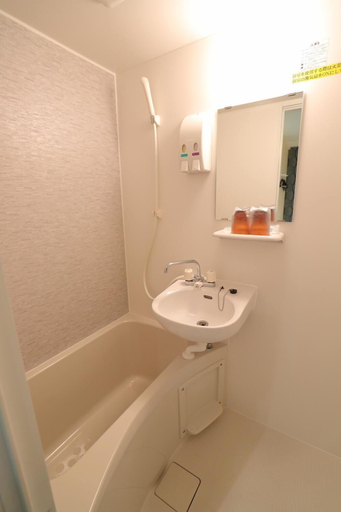 Bathroom 4, Hotel Tourist Inn Ueno Okachimachi, Taitō