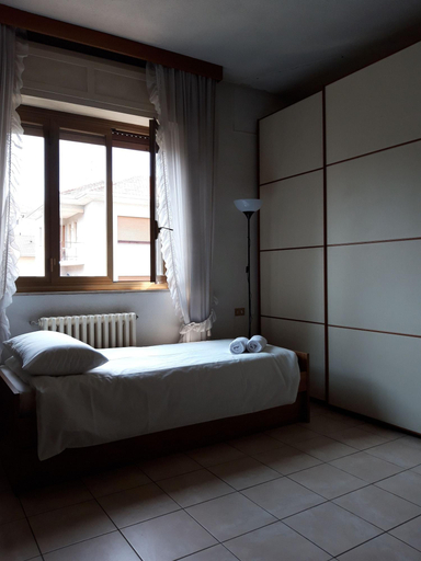 Bedroom 2, Bed&Breakfast Milano Malpensa, Varese