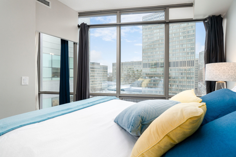 Bedroom 3, QuickStay - Luxurious 2-Bedroom Condo, Downtown Core, Toronto
