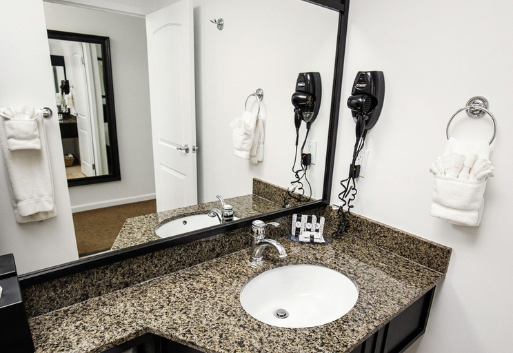 Bathroom 4, The Ridge Hotel, Walworth