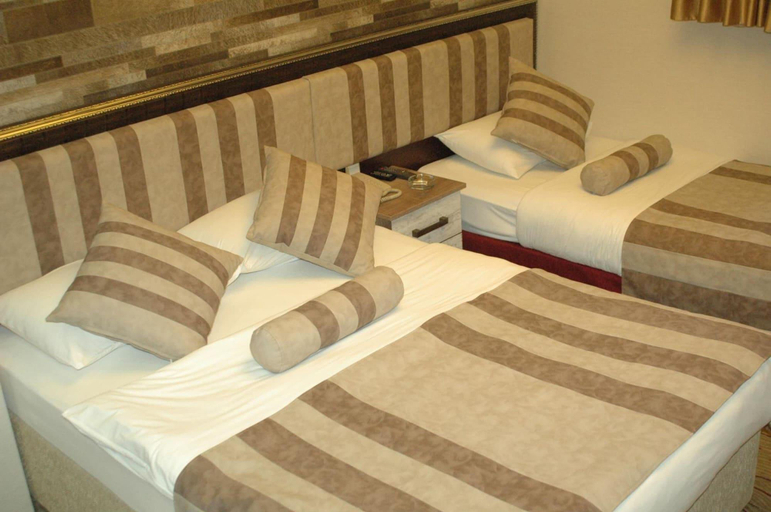 Bedroom 4, Konak Saray Hotel, Konak