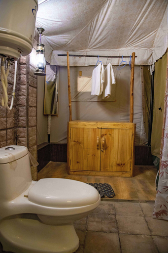 Bathroom 3, Greetoe Camp Panna, Panna