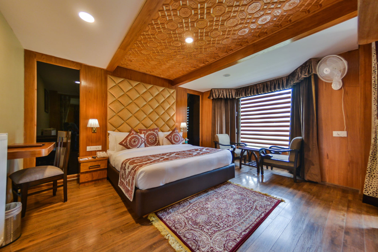 Bedroom 3, Hotel Royal Hillton, Pahalgam, Anantnag