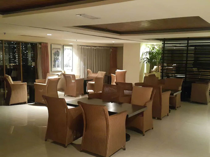 Food & Drinks, Luxury Studio Room at Sunway Pyramid, Petaling Jaya