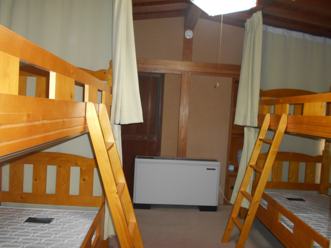 Bedroom 5, Guest House Honami-Kaido - Hostel, Yamanouchi