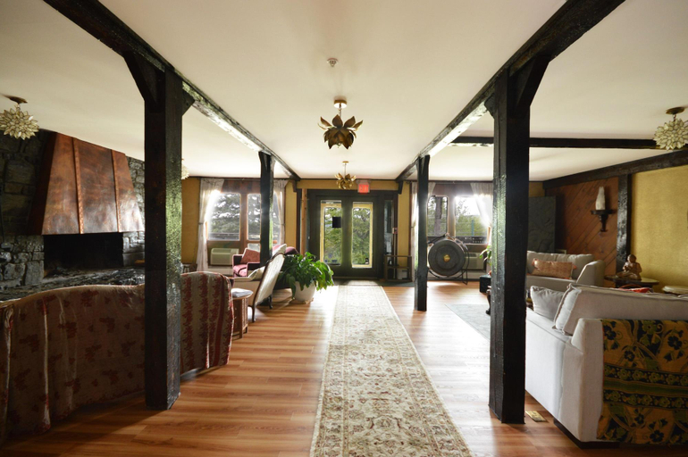 Public Area 2, Lotus Mountain Retreat, Chittenden