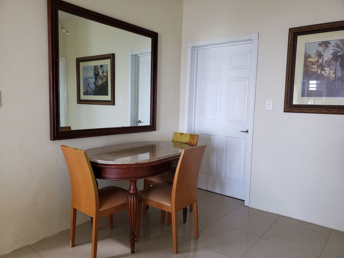 Others 4, Villa Indigo 1BR in Private Gated Estate, Northside