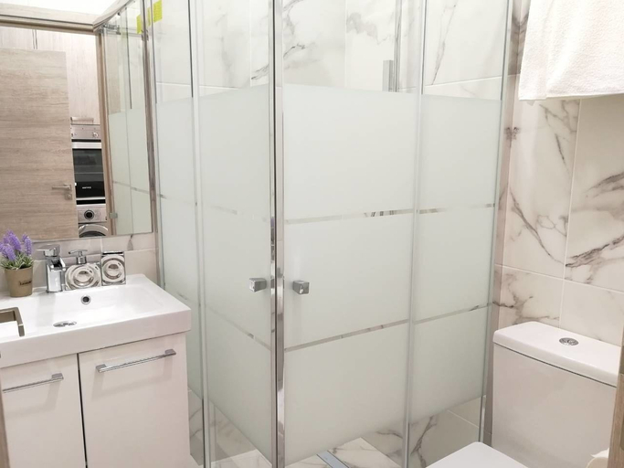 Bathroom 3, V.I.P. Galatex