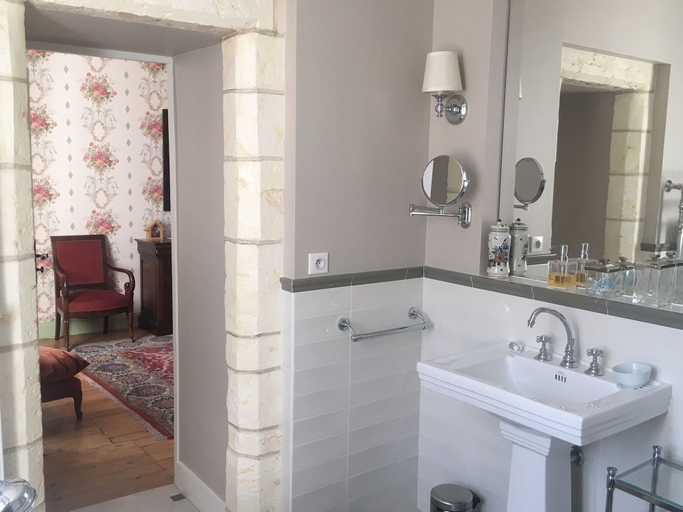 Bathroom 5, Le Prieure d'Orchaise, Loir-et-Cher