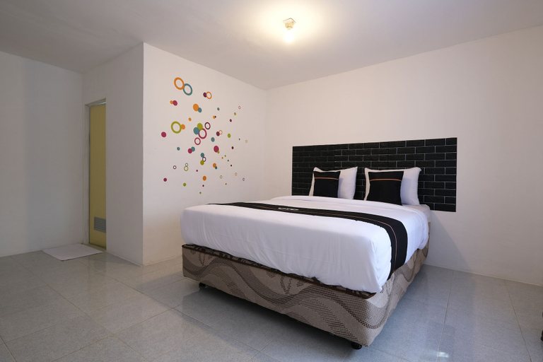 Bedroom 1, OYO 2557 The Apple Residence, Pangkalpinang