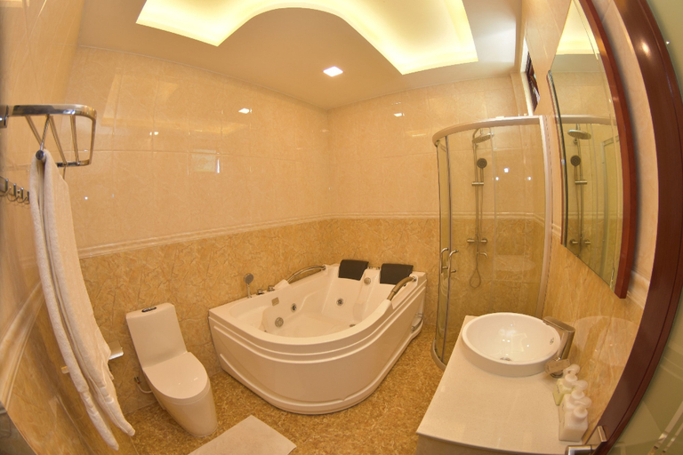 Bathroom 4, Calyx Grand Fuvahmulah