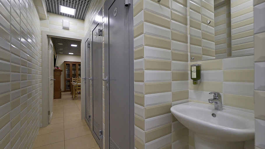 Bathroom 4, Hostel1 Uralskih rabochih, Ekaterinburg gorsovet