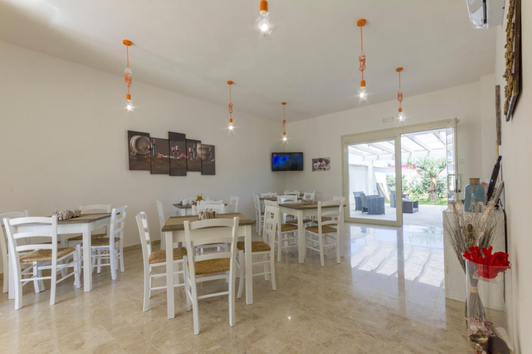 Food & Drinks 5, LA ROSA DEI VENTI - Free Parking, Air Conditioning and Wi-Fi, Trapani