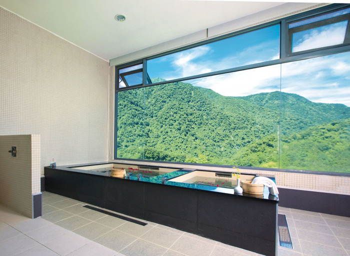 Sport & Beauty 5, Four Season Beauty Hotel, New Taipei City