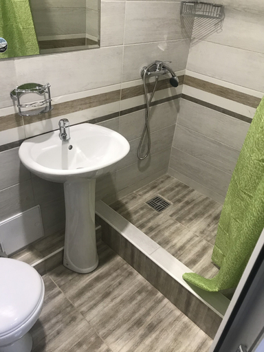 Bathroom 2, Meridian Hotel, Sochi gorsovet