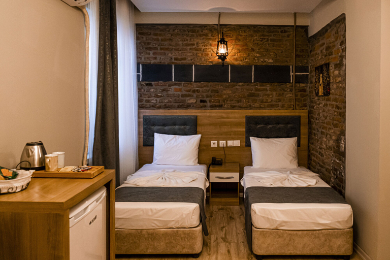 Bedroom 2, HASUNİ TAŞ HOTEL, Merkez