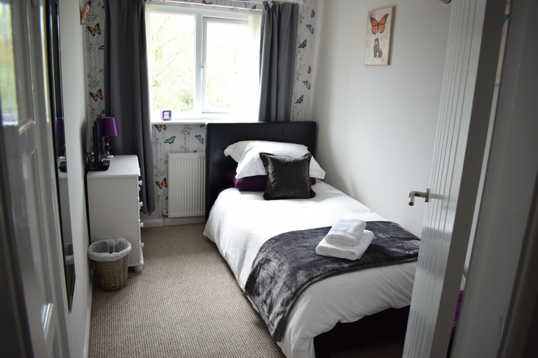 Bedroom 2, Bewick Crescent Serviced Accomodation, Durham