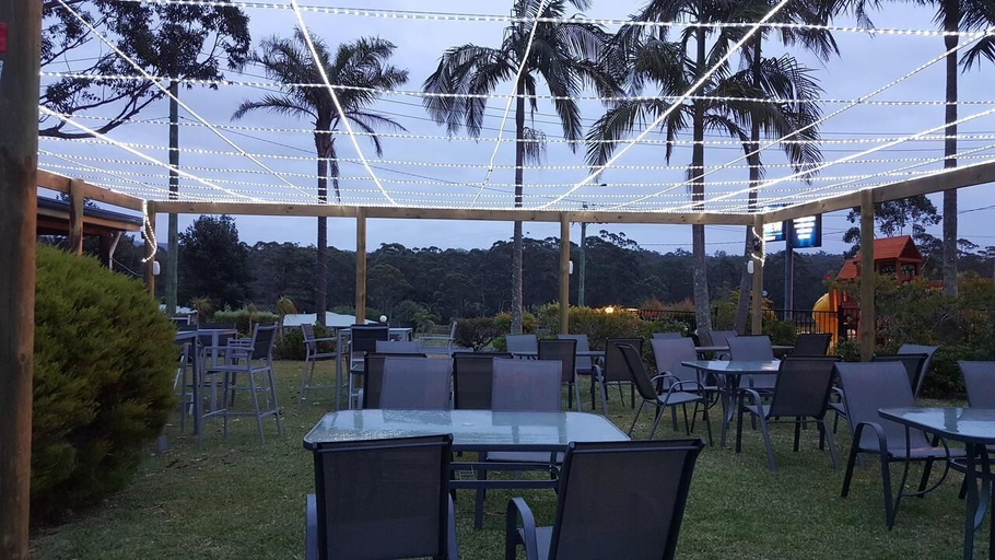 Food & Drinks 4, Tabourie Lake Motel, Shoalhaven - Pt B