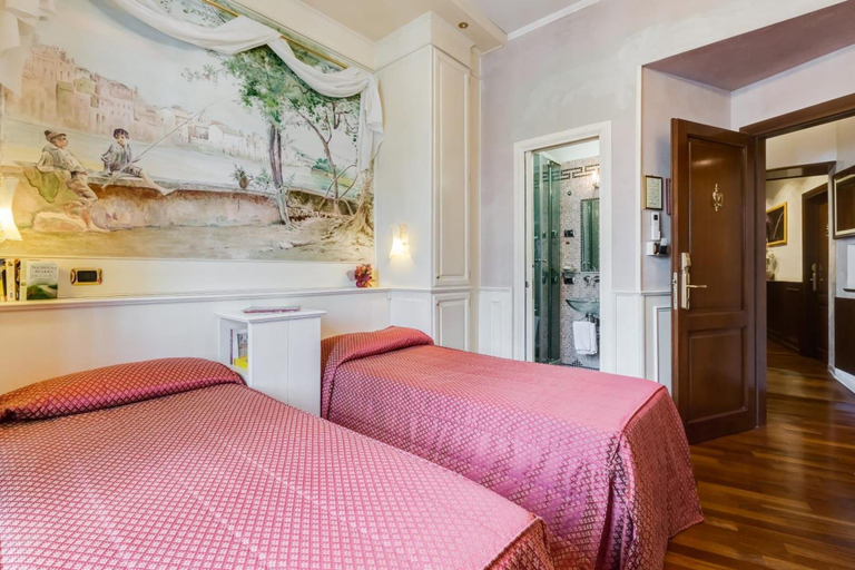 Bedroom 3, 38 Viminale Street Deluxe, Roma