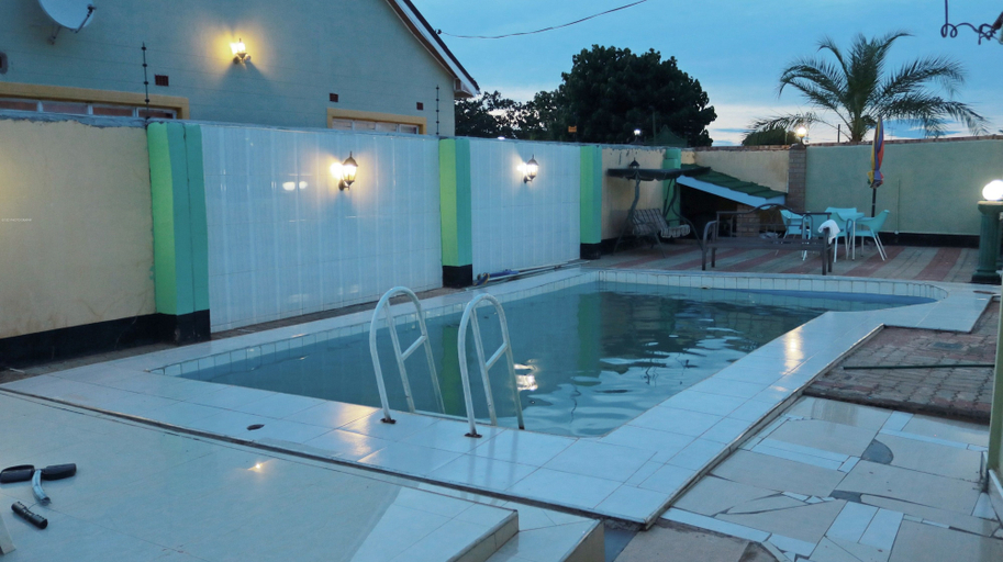 Sport & Beauty 4, KM Executive Lodge, Livingstone