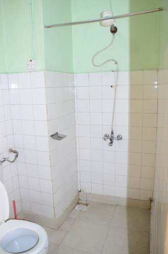 Bathroom 4, Nyam Hotel, Starehe