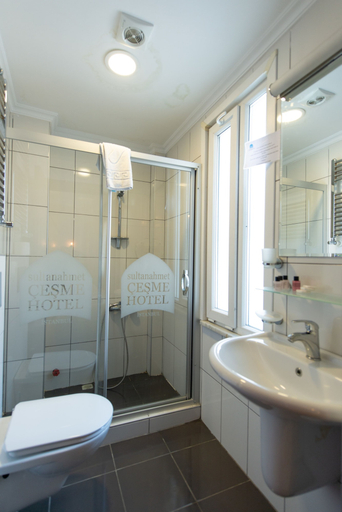 Bathroom 5, Sultanahmet Cesme Hotel, Fatih