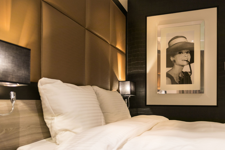 Bedroom 2, Riva Hotel The Hague, Den Haag