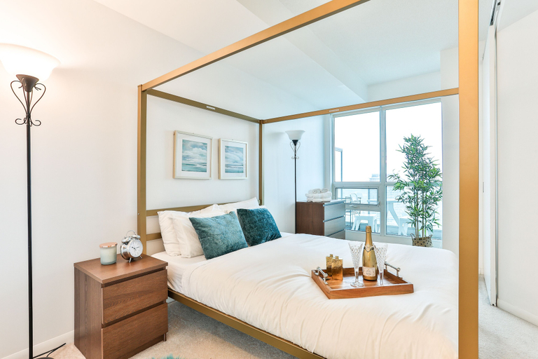 Bedroom 3, Vibrant Urban Condo 2Bed 2Bath, Toronto