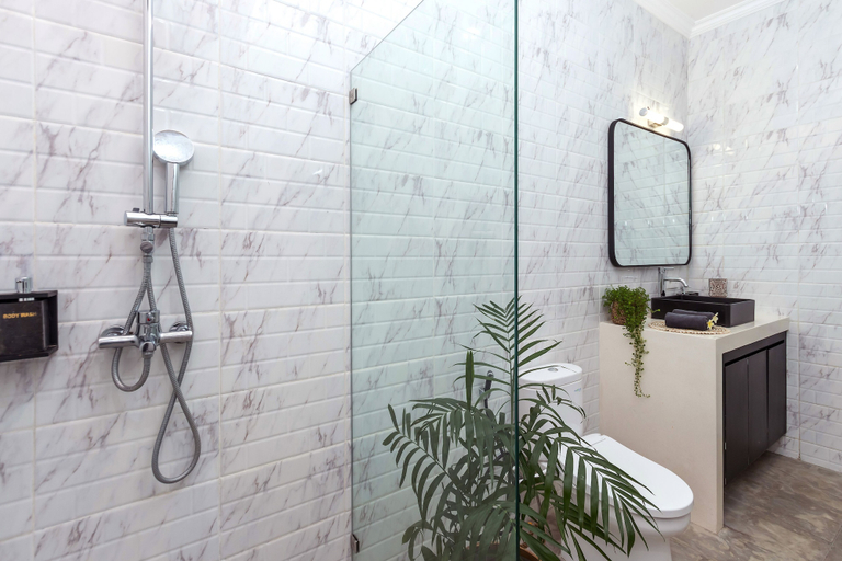 Bathroom 3, Villa Greco by Villa Finder, Badung