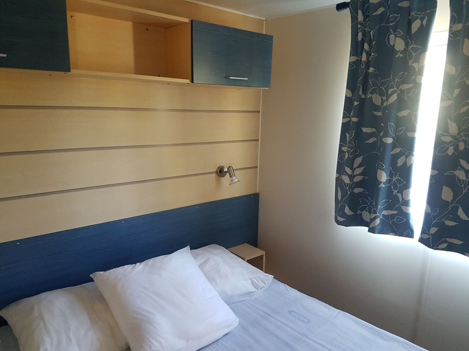 Bedroom 2, La Pierre Verte Camping Village, Var