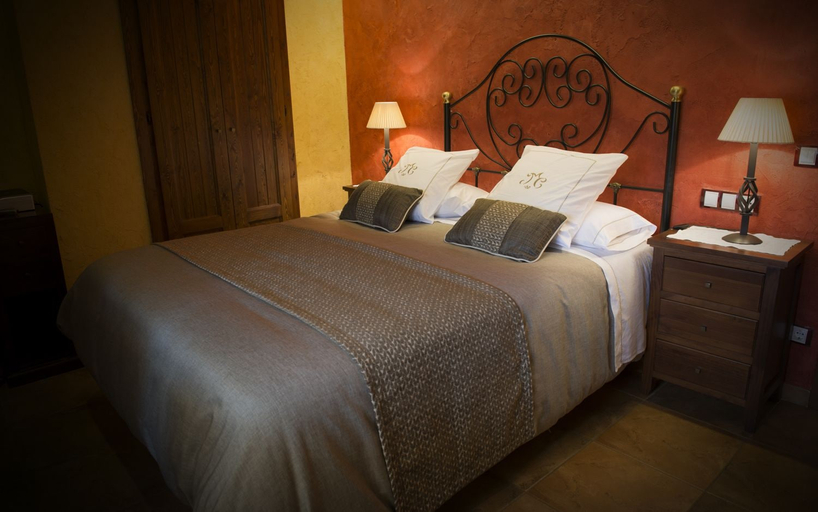 Bedroom 4, Rusticae La Casassa de Ribes, Girona