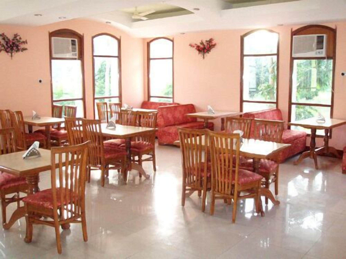 Food & Drinks 5, Riverside Resort, Garhwal