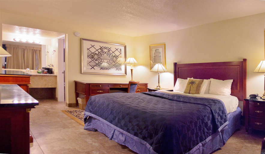Bedroom 3, At Home Inn, Saint Lucie