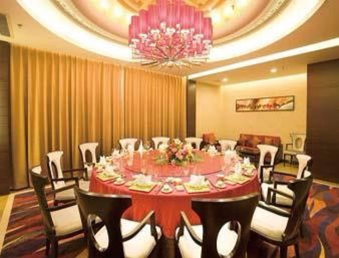Food & Drinks, Ramada Zibo, Zibo