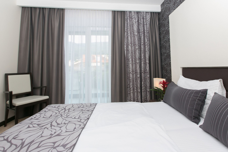 Bedroom 3, Beach Hotel Split, Podstrana