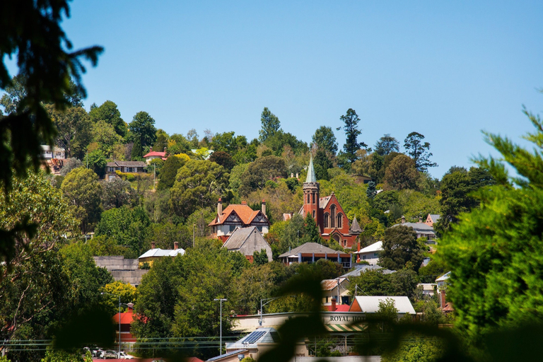 Others 4, Hillside, Hepburn - East