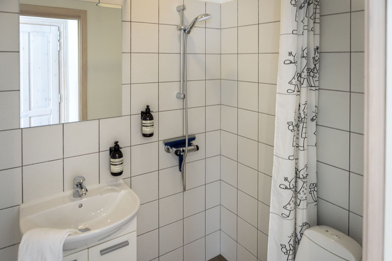 Bathroom 3, Sonnerupgaard Gods, Lejre
