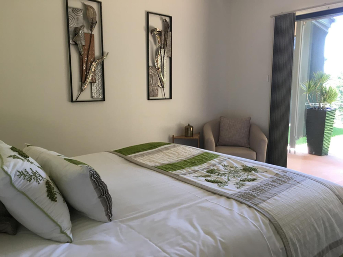 Bedroom 3, Top of The Hill, Caloundra - Rail Corridor
