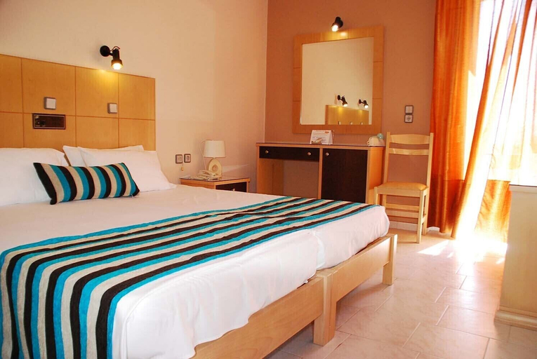 Bedroom 3, Ermioni Hotel, Crete