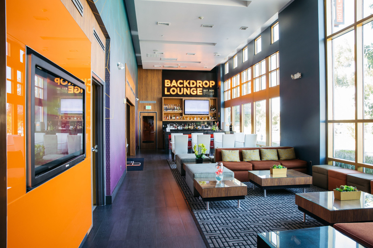 Food & Drinks 5, BLVD Hotel and Studios Universal-Hollywood, an Ascend Collection Hotel, Los Angeles
