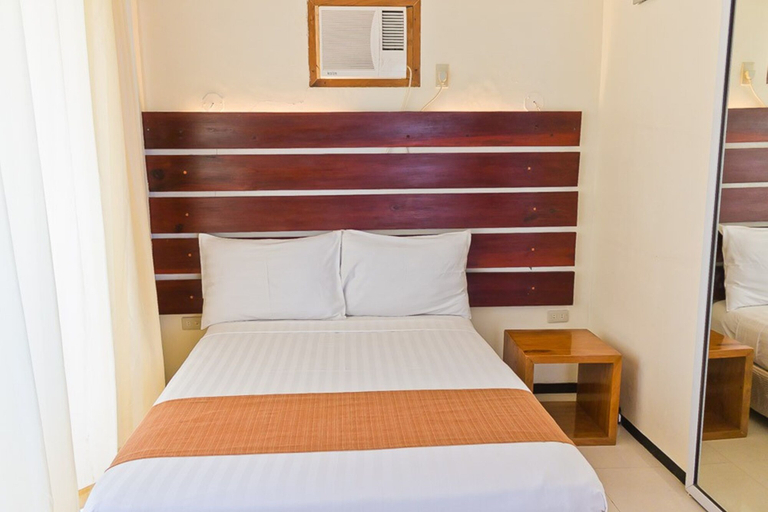 Bedroom 4, Caluwayan Palm Island Resort, Marabut