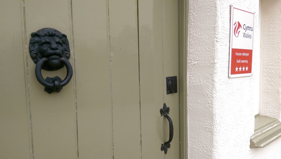 Others 4, Vale View Cottages - The Coach House, Denbighshire