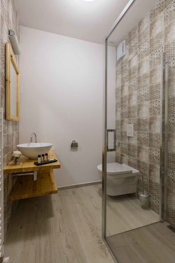Bathroom 3, Rezort Gothal Apartmány a Penzióny, Ružomberok