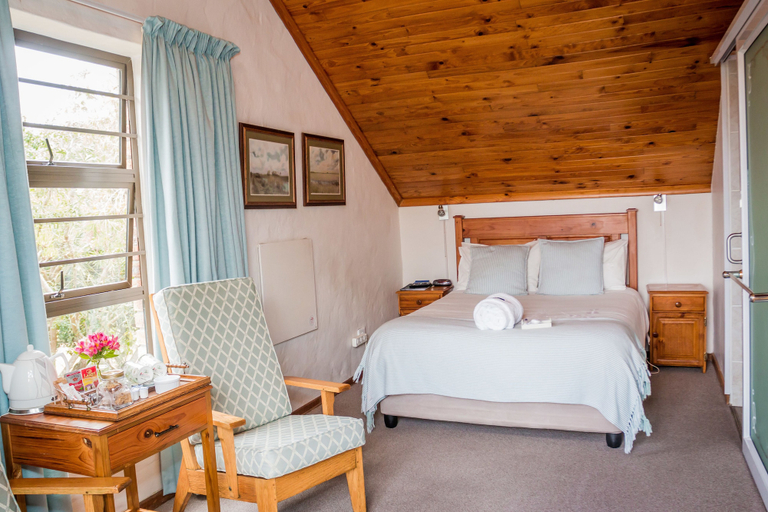 Bedroom 3, Jenny's Guest House, Cacadu
