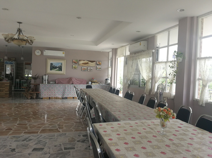 Food & Drinks, Baansuan Keb Tawan Resort, Muang Lop Buri